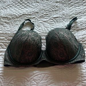 VS size 32DD bra